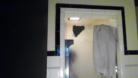 Snapshot of mistressmochareign chatting on February 12, 12:27 am mistressmochareign online show from February 12, 12:27 am