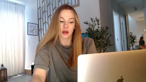 mistressuniverse online show from January 11, 1:05 pm