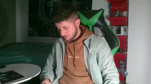 Snapshot of mistxss chatting on January 12, 6:49 am mistxss online show from January 12, 6:49 am