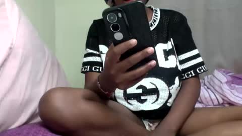 misty_shee online show from December 3, 7:23 pm