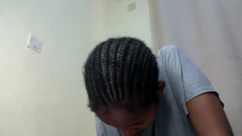 misty_shee online show from June 18, 11:58 am
