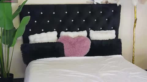 Misty online show from January 12, 1:38 pm