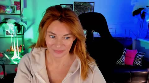 MistyBarnes NONUDE MODEL online show from December 4, 8:34 am