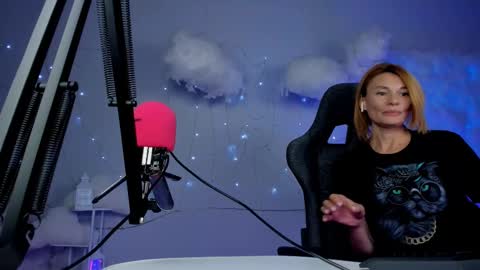 MistyBarnes NONUDE MODEL online show from March 10, 2:59 pm