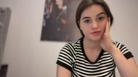 MistyFox Rea online show from June 21, 1:35 pm