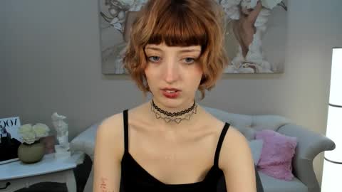 Snapshot of mistymarlow chatting on February 3, 6:40 am Misty online show from February 3, 6:40 am