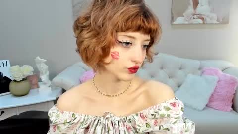 Snapshot of mistymarlow chatting on February 9, 6:23 pm Misty online show from February 9, 6:23 pm