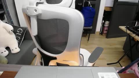 Misumiko96 online show from December 18, 1:11 am