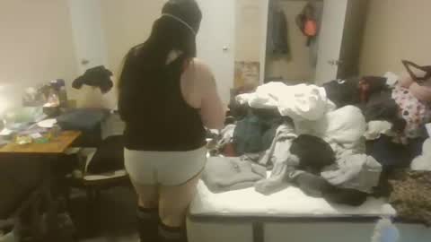 mitchie2824 online show from November 29, 6:27 am