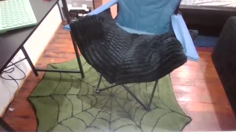 Snapshot of mitchyslick6969 chatting on March 27, 6:40 pm ShyGuy6969 online show from March 27, 6:40 pm
