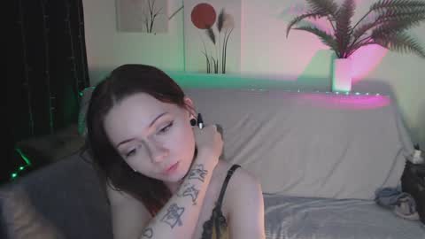 Yuka online show from February 5, 10:22 pm