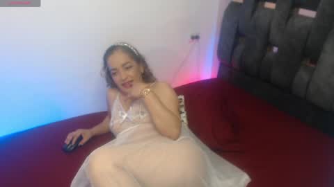 Snapshot of miyu_charlotte chatting on April 25, 3:31 am Charlotte online show from April 25, 3:31 am