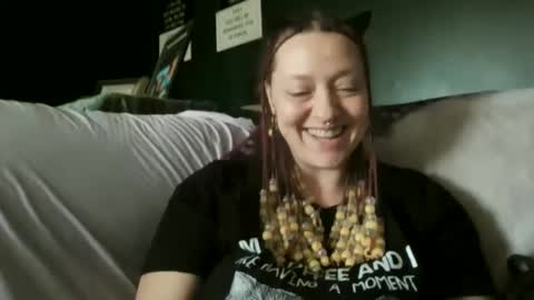 Snapshot of miztrezk chatting on February 24, 6:06 pm miztrezk online show from February 24, 6:06 pm