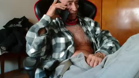 Snapshot of mjmadurengue chatting on July 7, 7:40 pm Mario jose online show from July 7, 7:40 pm