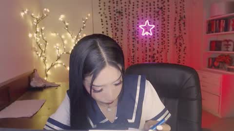 Snapshot of mkultra_aliice chatting on January 18, 3:31 am Alice online show from January 18, 3:31 am