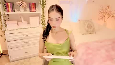 Snapshot of mkultra_aliice chatting on October 19, 12:55 am Alice online show from October 19, 12:55 am