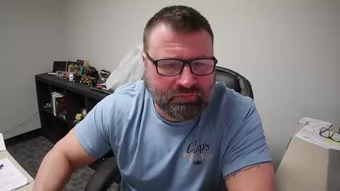 MLangworthy online show from April 9, 2:44 pm