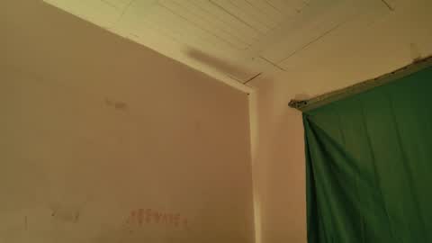 MoonLipson online show from April 12, 5:01 am