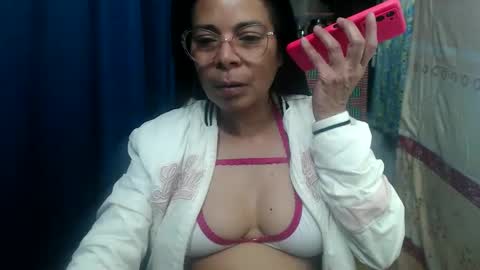 kelly online show from September 25, 3:10 am