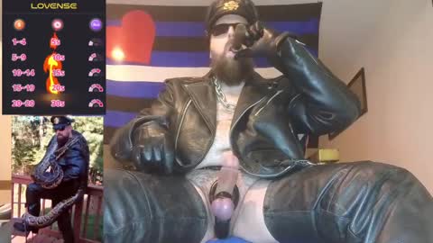 Snapshot of mmazsnake chatting on February 15, 12:04 am SMOKINsnakeEYEZ online show from February 15, 12:04 am