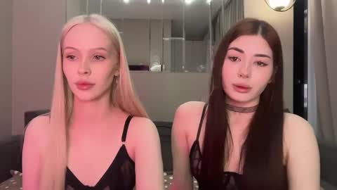 Snapshot of mmkakpoxyi22 chatting on February 10, 2:59 am alice and ray online show from February 10, 2:59 am