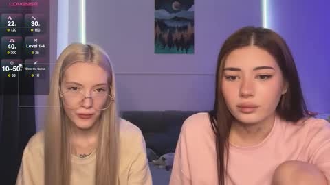 Snapshot of mmkakpoxyi22 chatting on March 8, 5:39 pm alice and ray online show from March 8, 5:39 pm