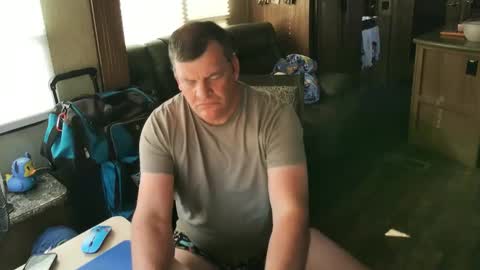 mmmthatsfunnn online show from September 18, 10:01 pm