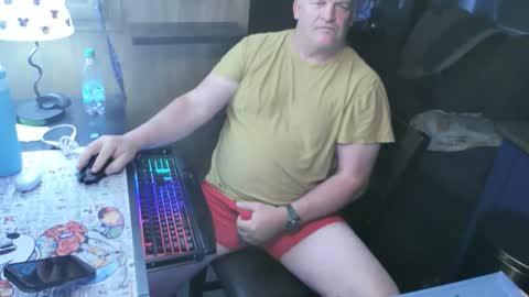 Snapshot of mmmthatsfunnn chatting on May 26, 12:50 am mmmthatsfunnn online show from May 26, 12:50 am