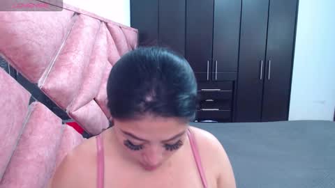 Catalina online show from March 22, 10:13 pm