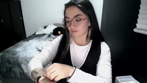 Sam online show from February 3, 12:53 am