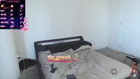 Snapshot of mochamami420 chatting on December 8, 7:00 pm NynaStax online show from December 8, 7:00 pm