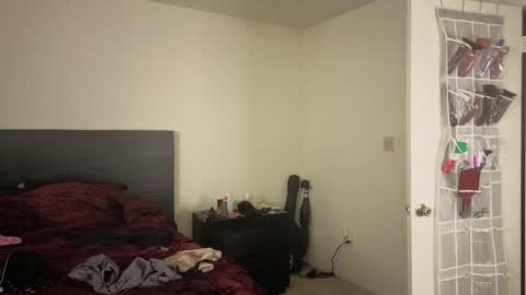 Snapshot of mochamami420 chatting on October 17, 12:14 am NynaStax online show from October 17, 12:14 am