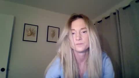 mockingbirds91 online show from April 14, 1:55 am