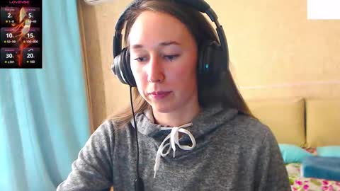 Snapshot of model_10 chatting on March 5, 10:32 pm Tatiana online show from March 5, 10:32 pm