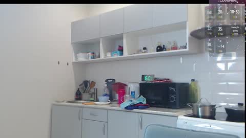 Snapshot of model_10 chatting on September 12, 1:00 pm Tatiana online show from September 12, 1:00 pm