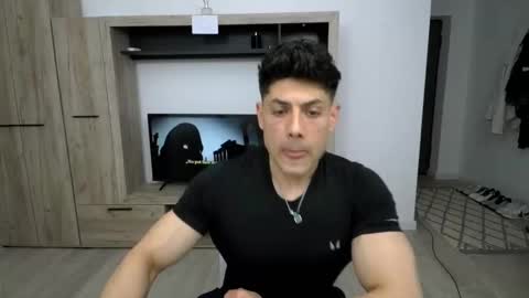 Snapshot of modelfitness91 chatting on April 21, 8:44 pm fitbody online show from April 21, 8:44 pm