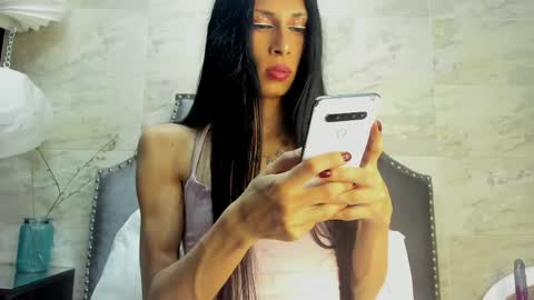 Sophia  online show from April 7, 7:47 pm