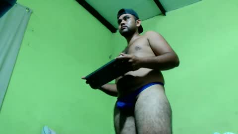 Snapshot of moderno_xxx chatting on June 7, 3:43 am Andres online show from June 7, 3:43 am