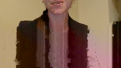 Aurora online show from November 17, 9:42 pm