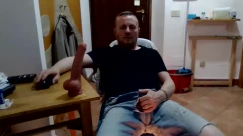 modesto1969 online show from April 12, 5:18 pm