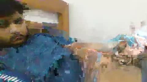 Snapshot of moeydsad4 chatting on February 14, 6:43 am moeydsad4 online show from February 14, 6:43 am