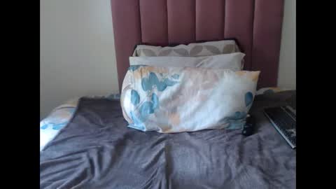 Snapshot of mogheul_slay chatting on February 25, 10:47 am Mogheul Slay online show from February 25, 10:47 am