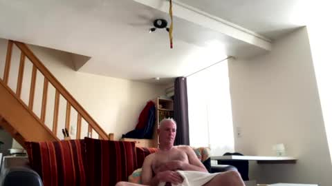 moi10414 online show from June 12, 3:22 pm