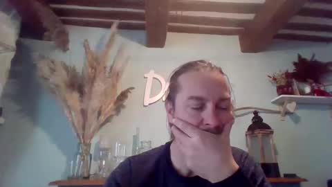 Julien online show from January 27, 1:09 pm