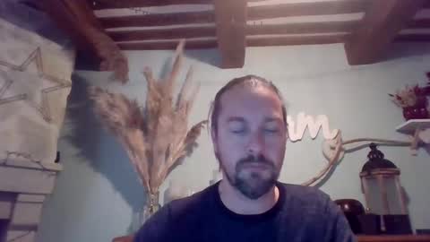 Julien online show from January 27, 4:11 pm