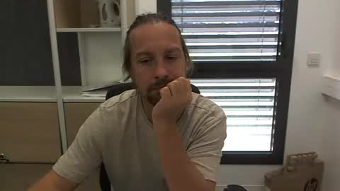 Julien online show from September 18, 10:50 am