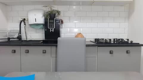 erika online show from February 2, 2:34 pm