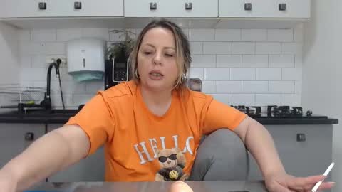 erika online show from February 3, 12:57 pm