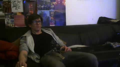 Snapshot of mojoflow39 chatting on January 2, 2:00 am Fr online show from January 2, 2:00 am