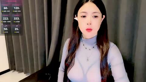 Snapshot of moli666 chatting on May 11, 12:49 am Alice online show from May 11, 12:49 am